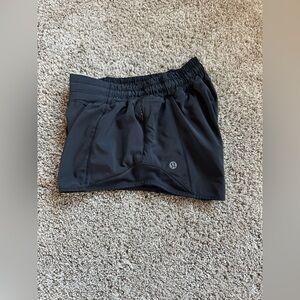 Lululemon Shorts
Hotty Hot
Low Rise
2.5 Inseam
Black